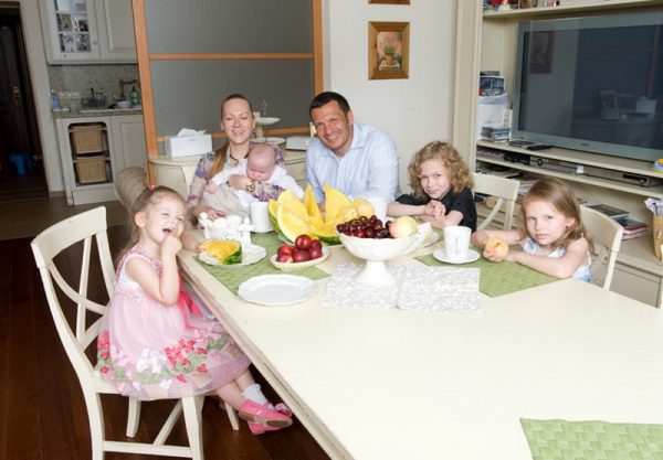 S manželkou Elga Sapp a deťmi